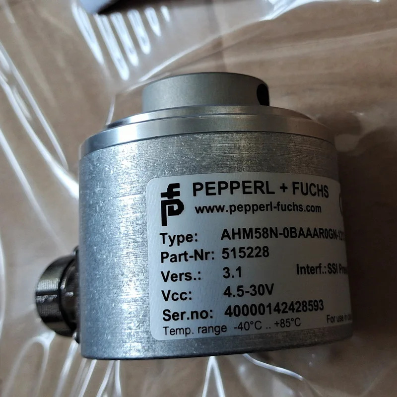 오리지널 Pepperl Fuchs 인코더 AHM58N-0BAAAR0GN-1213 독일 P F 전체 시리즈 납품 가능