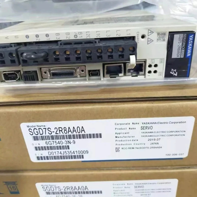 Yaskawa 서보 드라이브 신형 SGD7S-2R8AA0A 신속