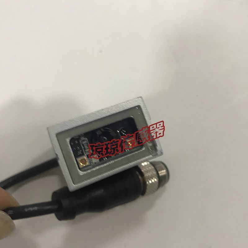 독일 Leuze 고정 QR 코드 리더기 DCR55M2/R2 포장