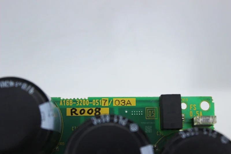 Fanuc CNC 기계 컨트롤러A16B-3200-0517 하단 보드