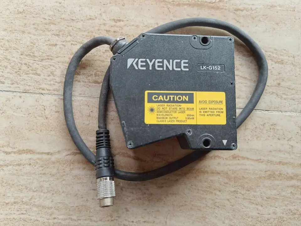 LK-G152 KEYENCE 레이저 변위센서