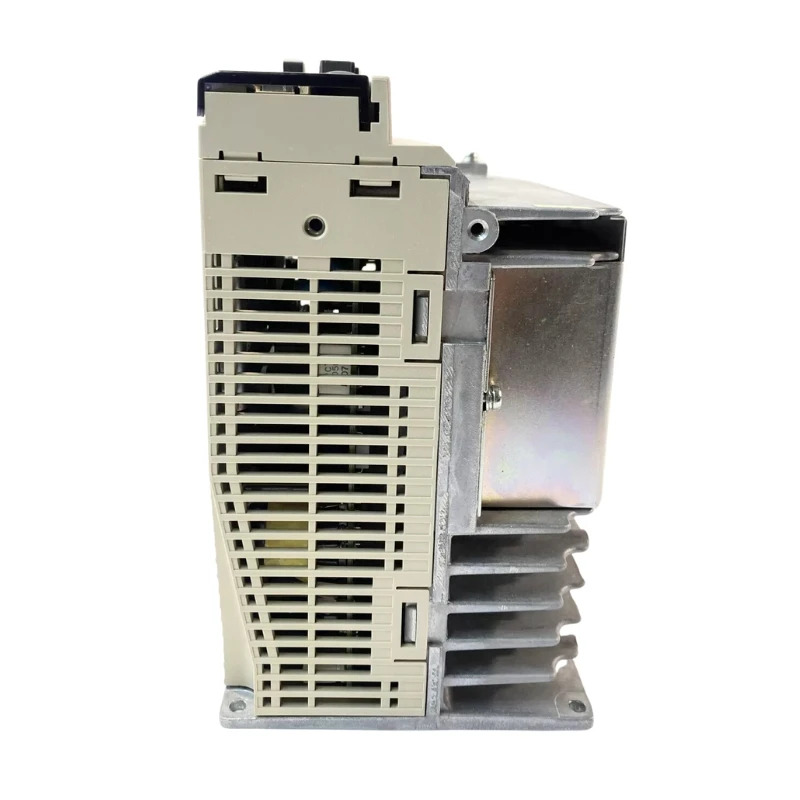 Yaskawa 서보 드라이브 신형 SGDV-1R9D11A020000 신속