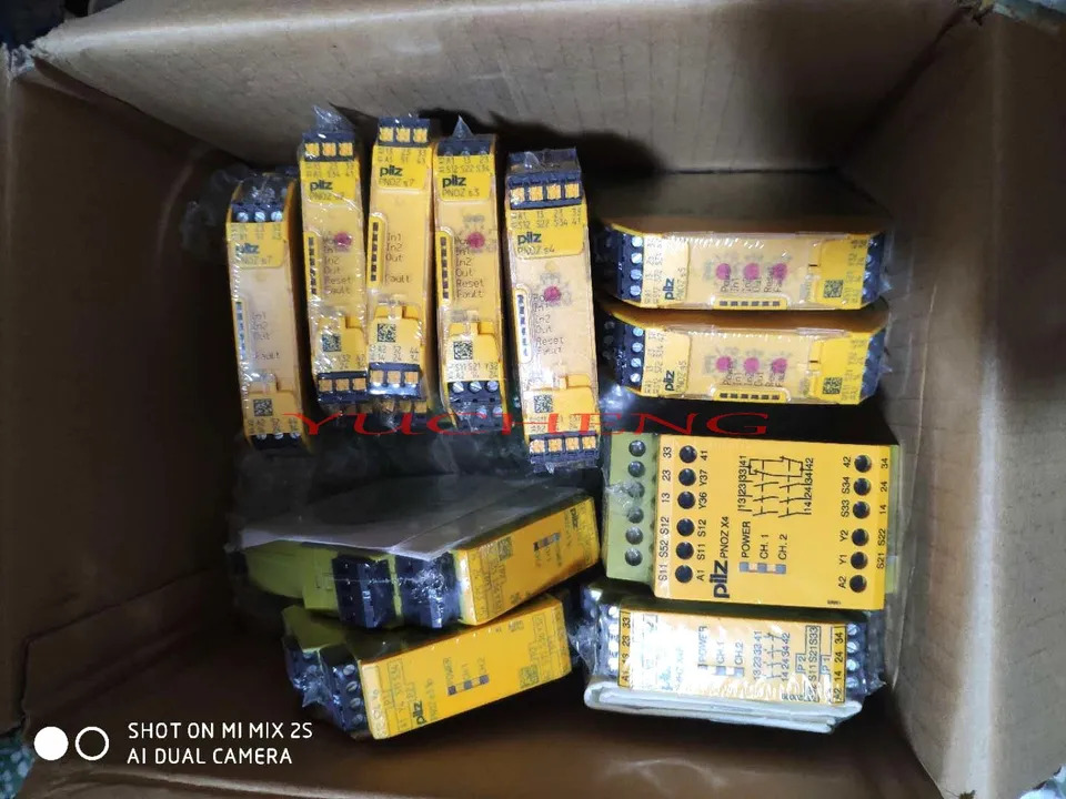 안전 릴레이 Pilz PLIZpnoz S2 S3 S4 S5 S7 E3.1p X4p P2HZ 신
