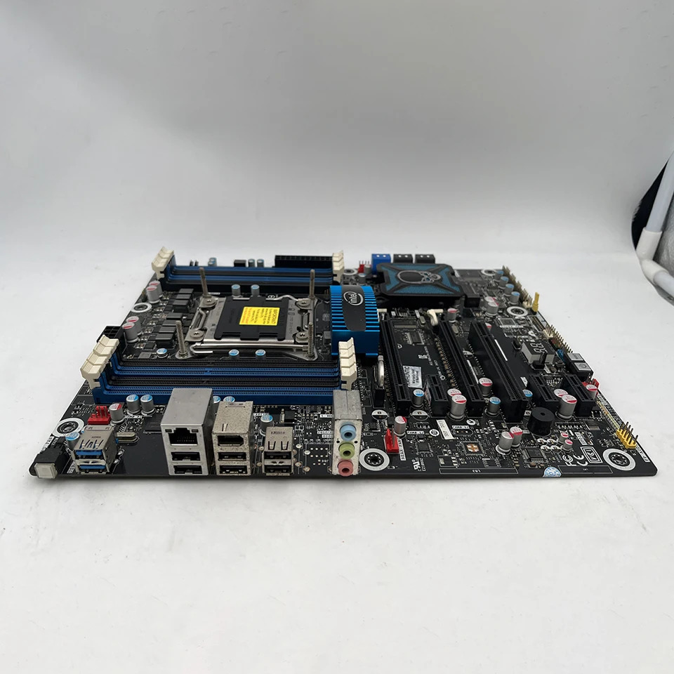 LGA2011 DDR3 X79 마더보드 DX79TO