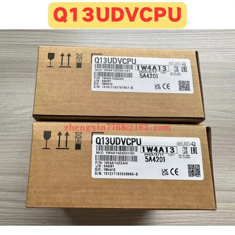 오리지널 Q13UDVCPU PLC 모듈 신