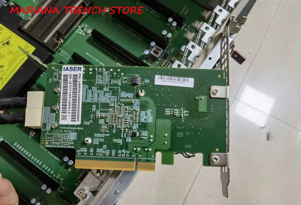 Supermicro 듀얼 포트 Gen-3 내부 NVMe 호스트 어댑터AOC-SLG3-2E4