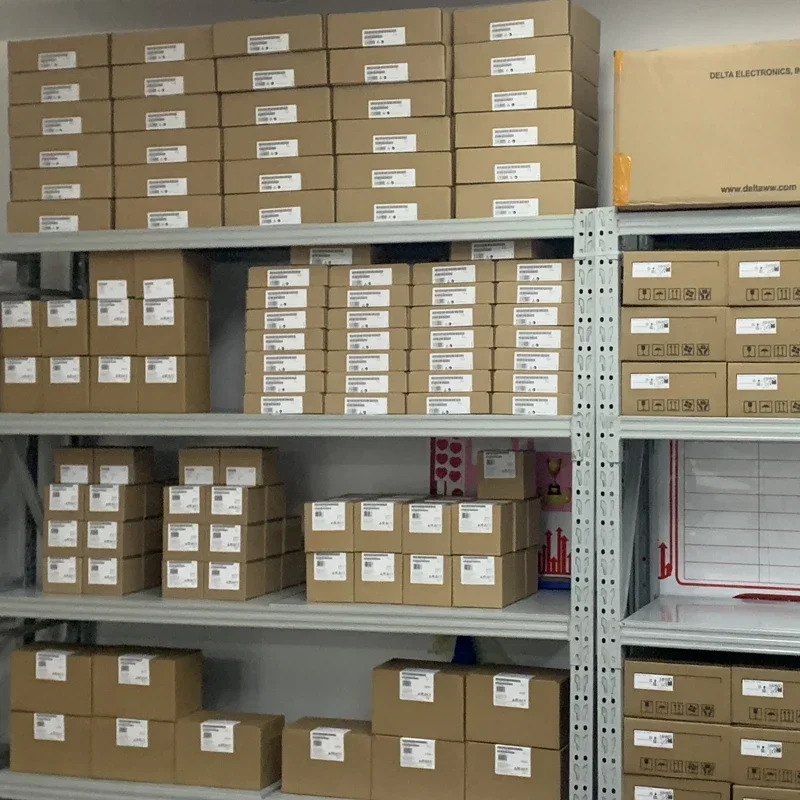골드 TM200CE24T PLC 컨트롤러 모듈 오리지널 포장