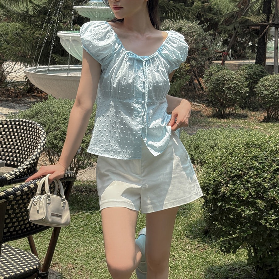 도트 퍼프 반팔 코튼 플레어 블라우스 이미지 8