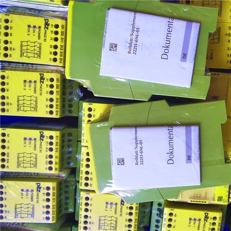 독일 Pilz 안전 릴레이 PNOZ X3 X4 X3P 774318 774310 777310