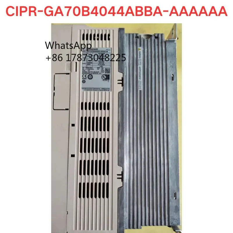 오리지널 CIPR-GA70B4044ABBA 주파수 변환기