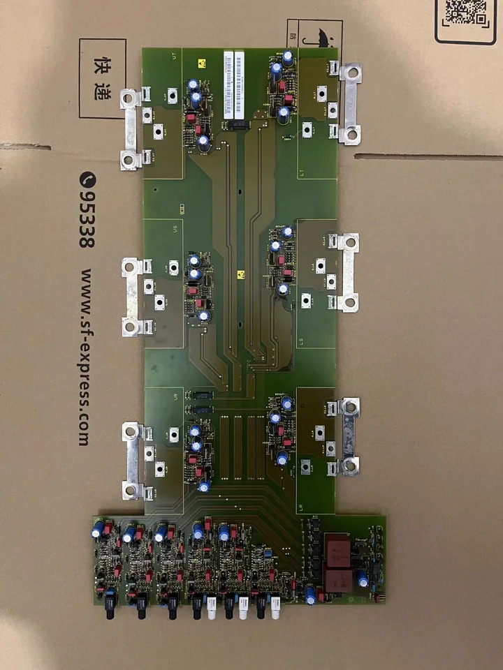 인버터 게이팅 모듈 IGD6 6SE7033-7EH84-1JC1 유닛 3 AC 380-460V 50Hz 60Hz A. DC 510-620V 370A 6SE7033 7EH84 1JC