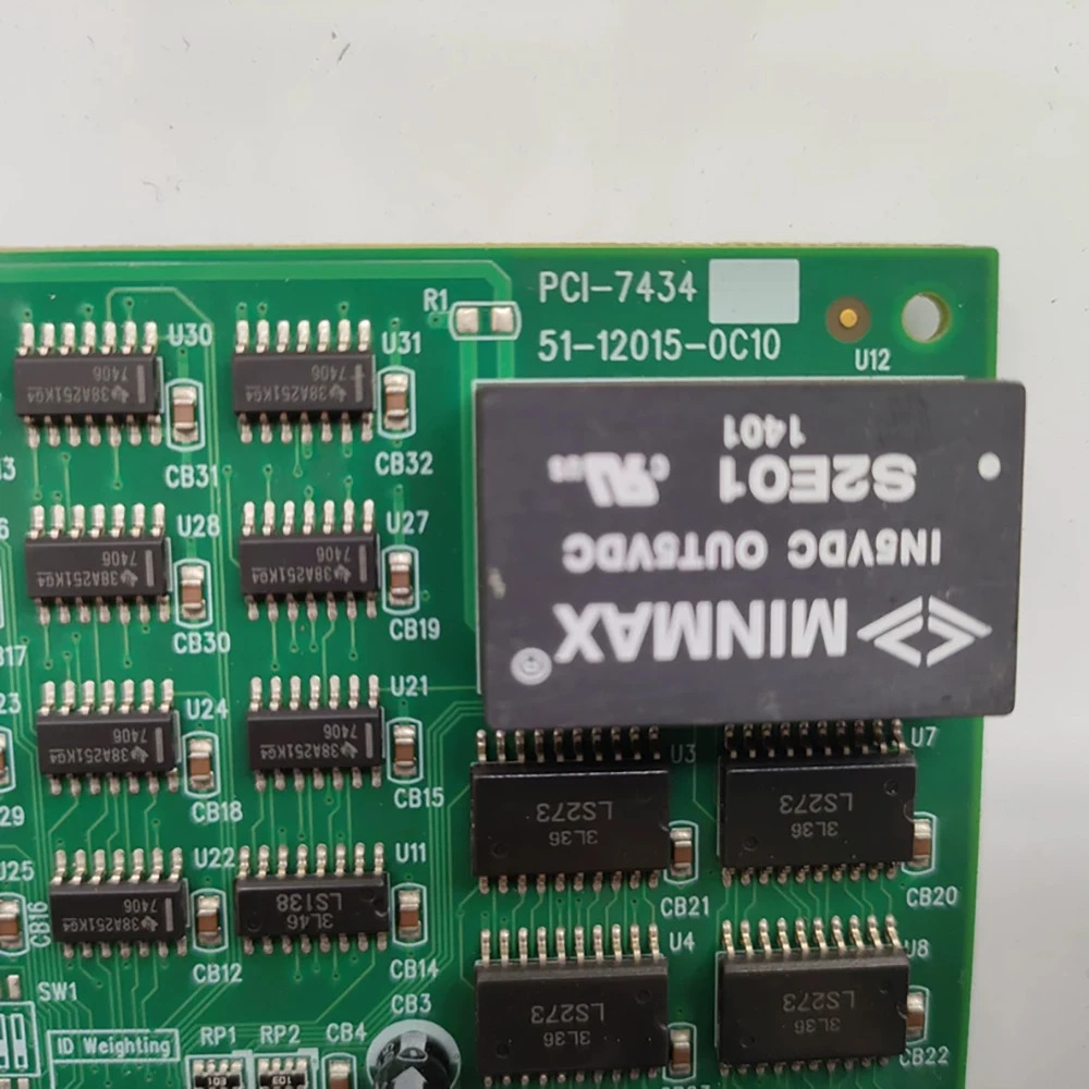 PCI-7434 51-1-0C10 64채널 절연 디지털 I/O 카드