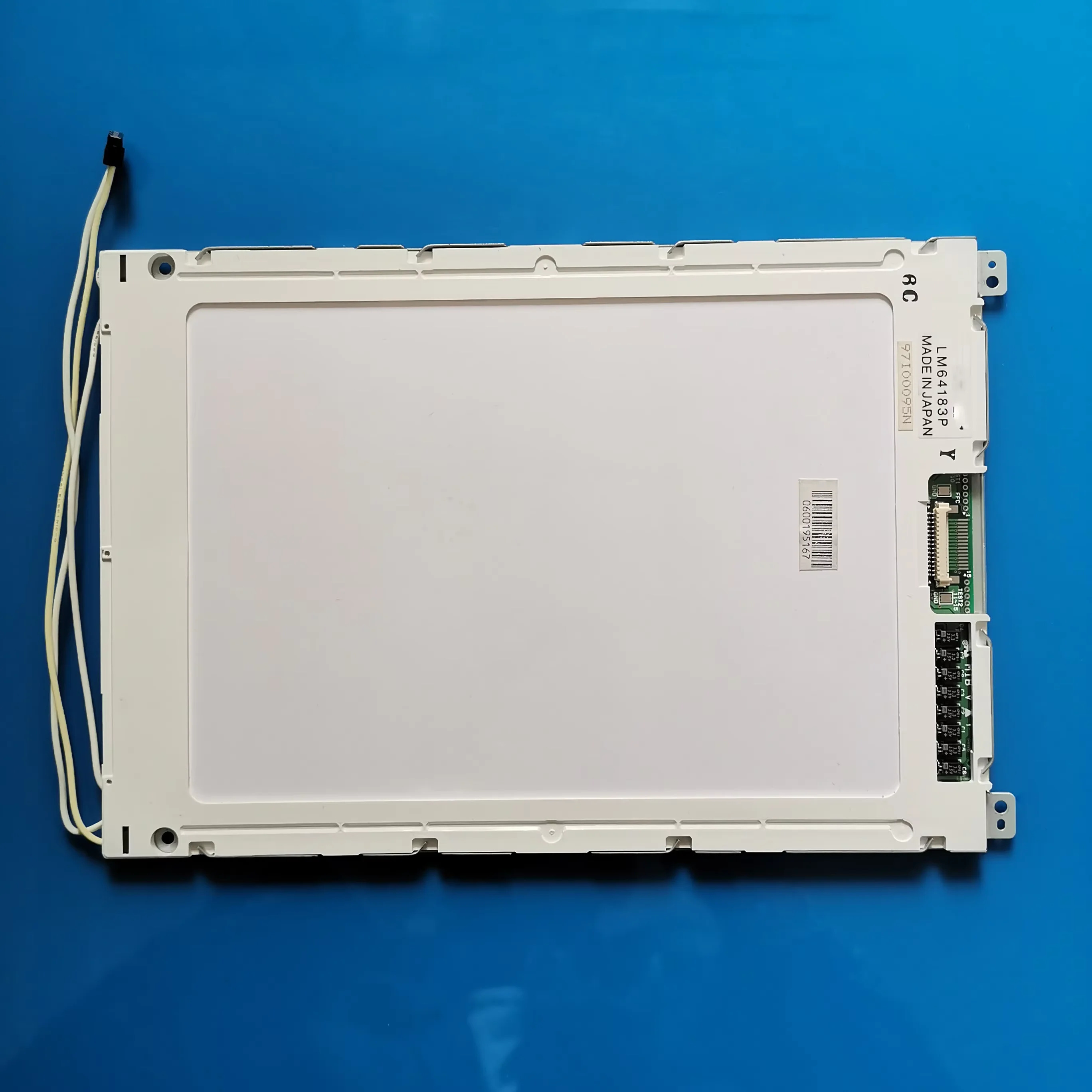 9.4인치 LCD 패널 LM64183P