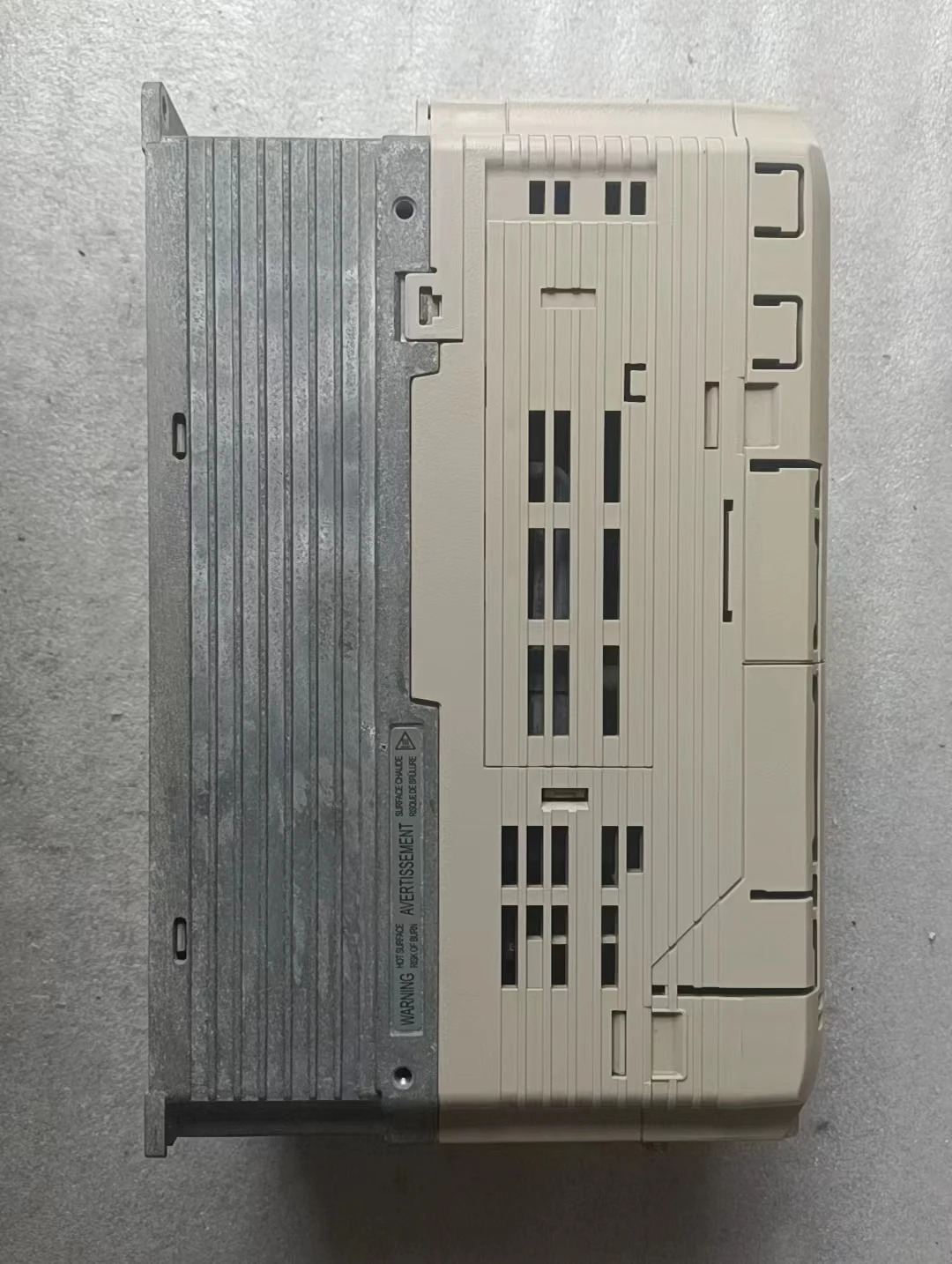 CIMR-HB4A0018FAA 리퍼 A1000 시리즈 인버터 7.5kW/5.5kW 기능 작동 OK