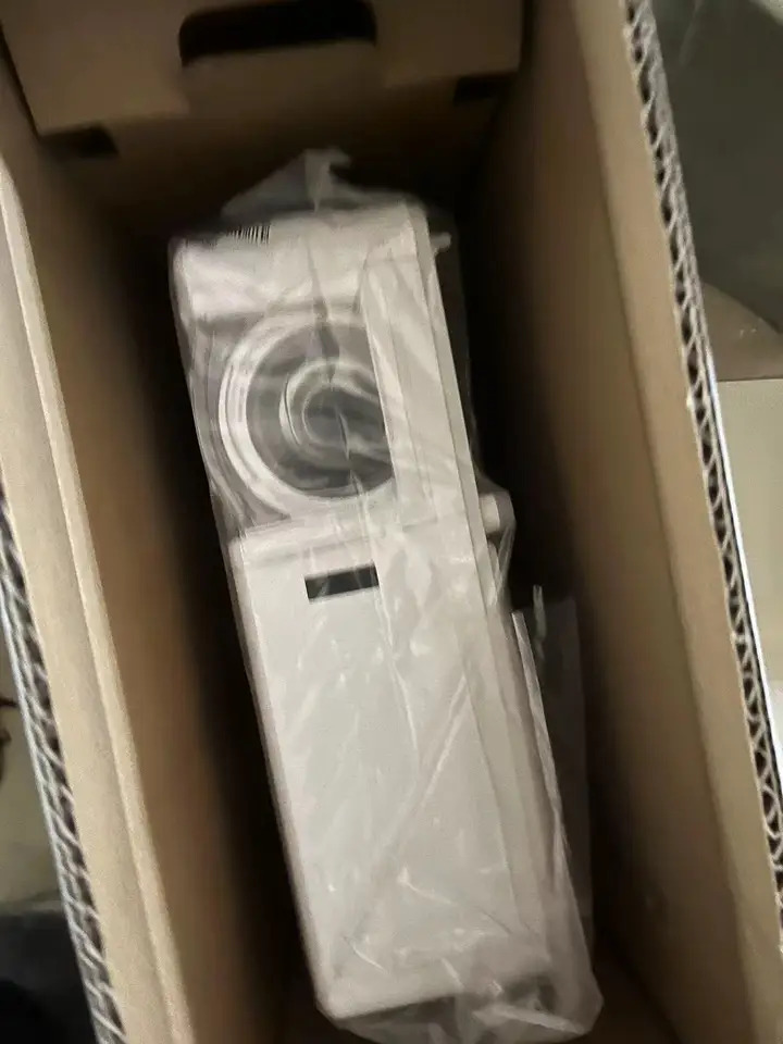 Optoma ZH406ST/ZH406STx 프로젝터