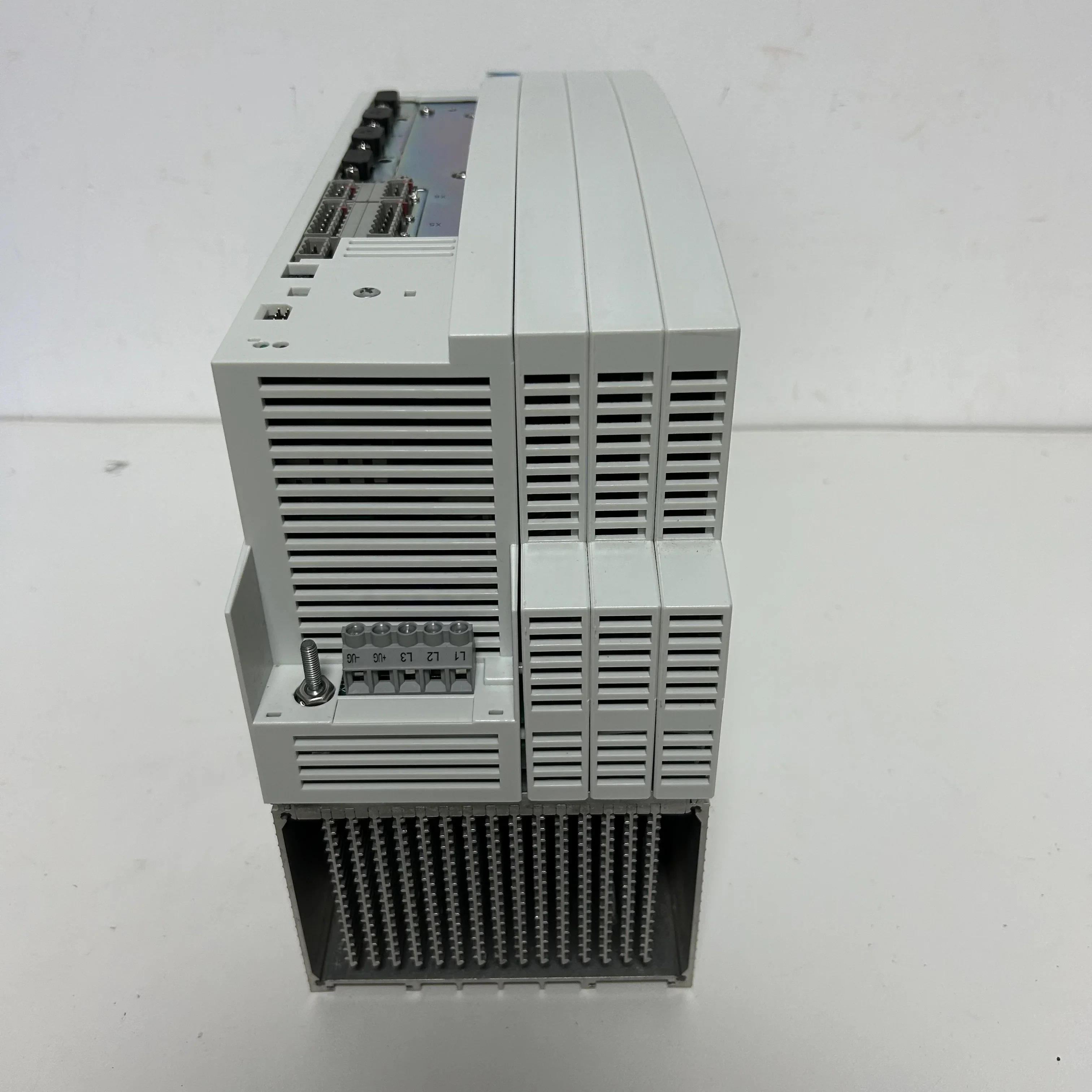 LENZE 9300 시리즈 VFD EVS9325-ES EVS9325-EP 원본 신규