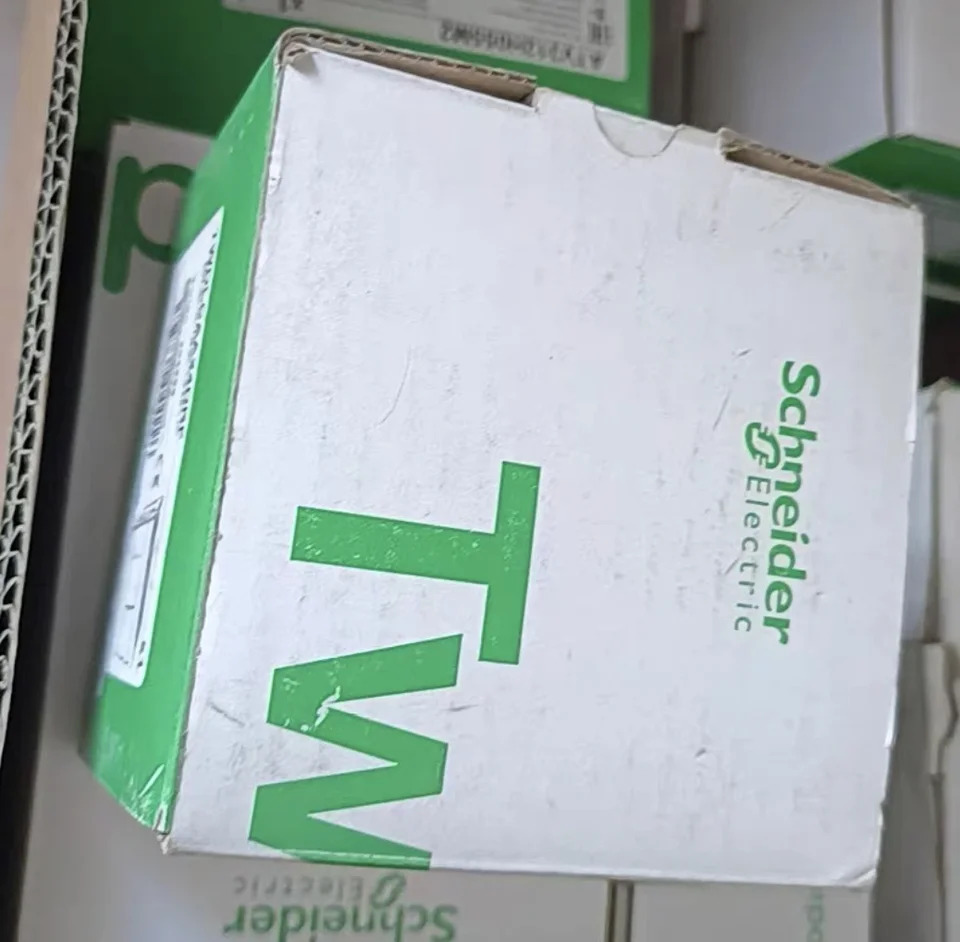 TWDLCA24DRF PLC 컨트롤러 신
