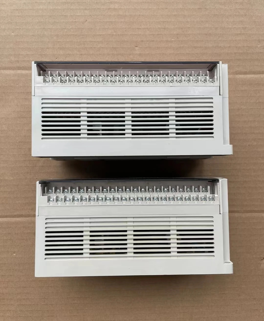 DVP60ES00R2 리퍼 PLC 모듈 기능은 정상
