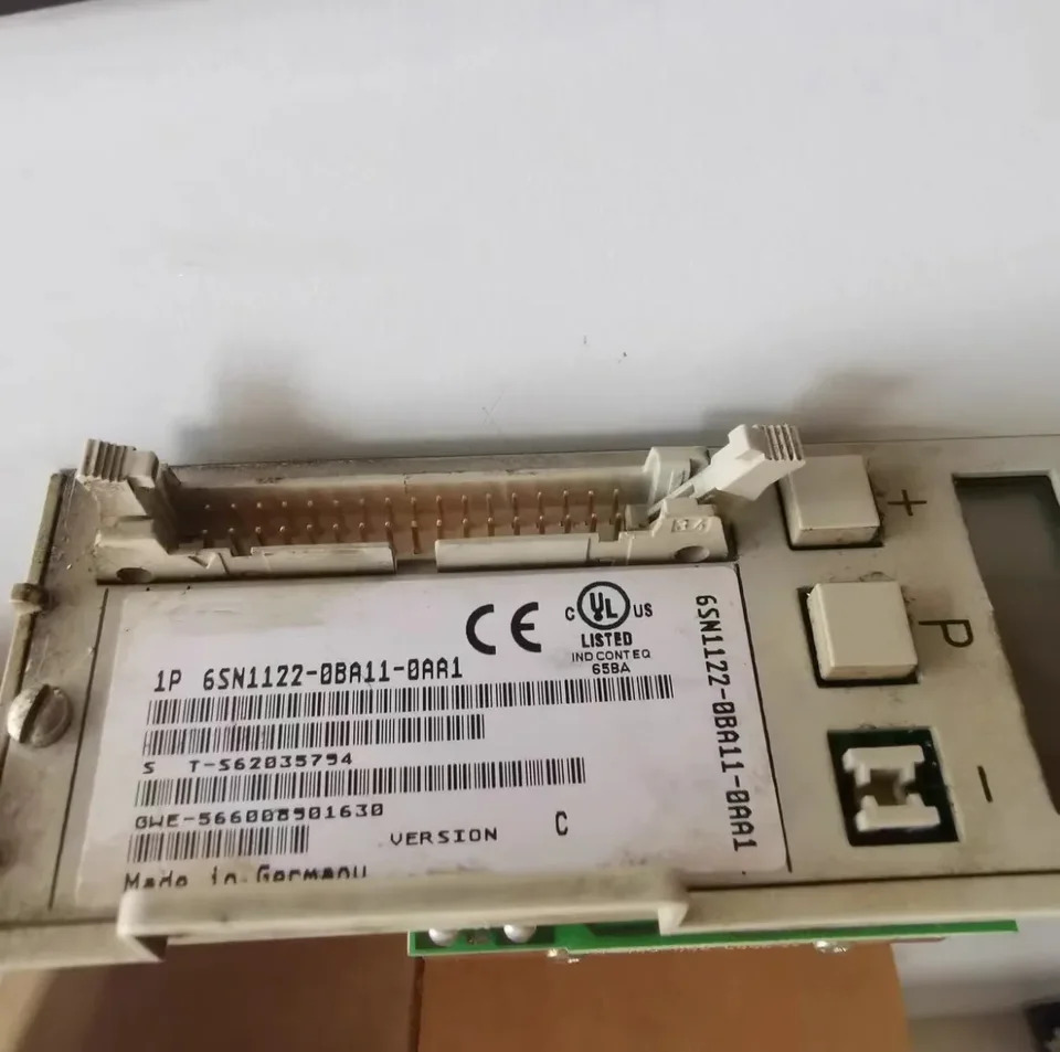 SIMODRIVE 611 2 축 카드 상태 확6SN1118-0BA11-0AA0 6SN1118 0BA11 0AA0