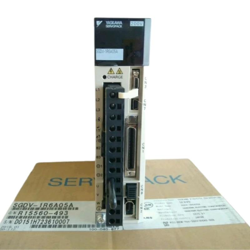 Yaskawa 서보 드라이브 신형 SGDV-1R6A05A 신속