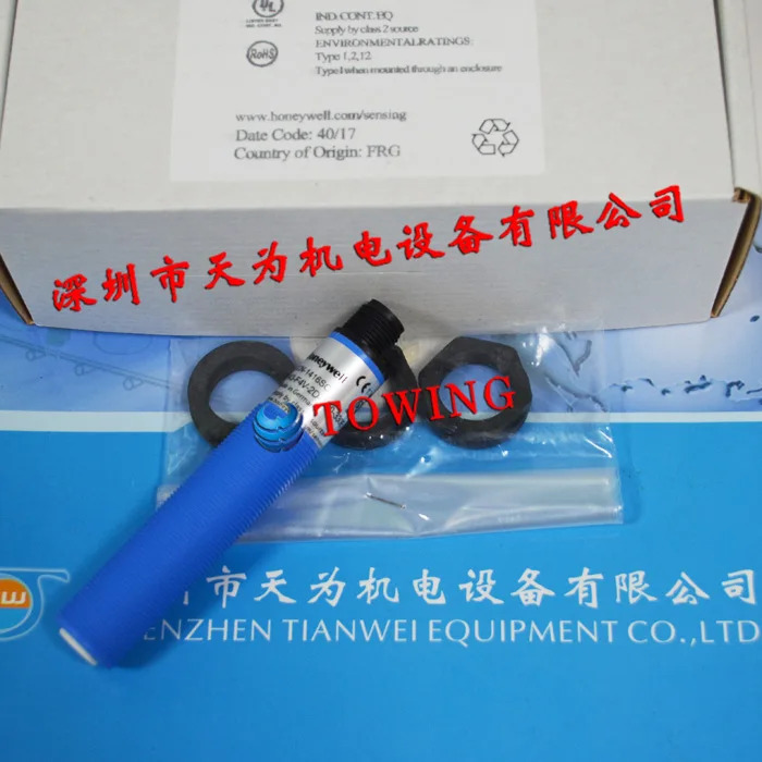 초음파 센서 943-F4V-2D-1D0-330E