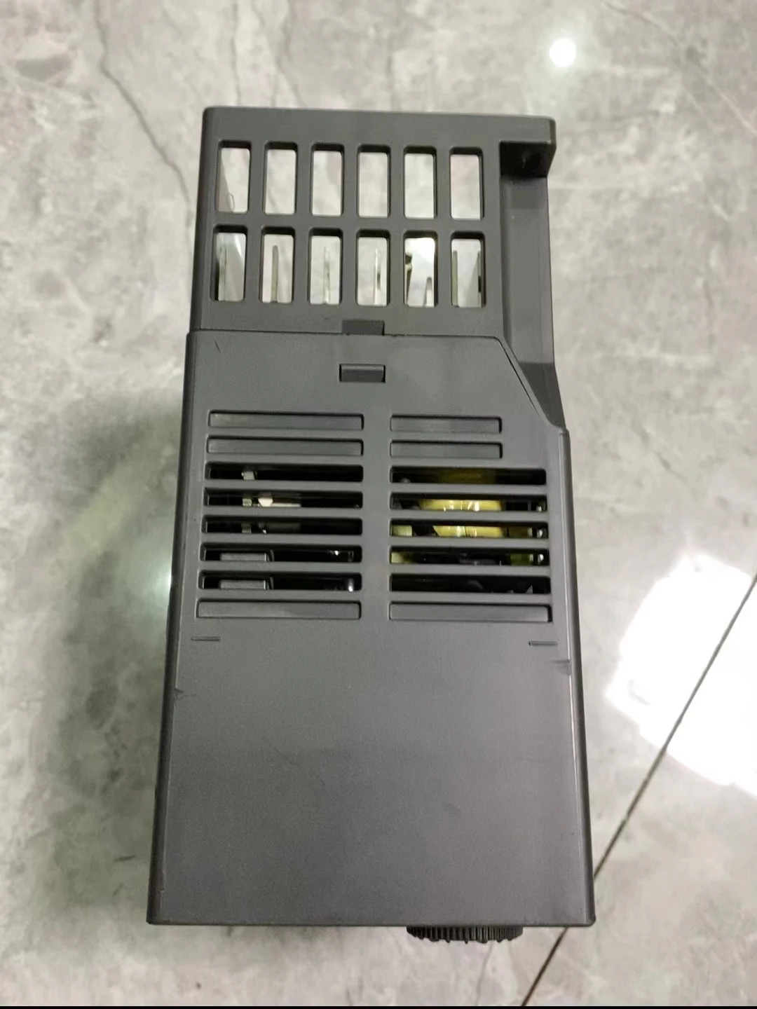 VFD4A2MH43ANSAA 리퍼 인버터 1.5kW 380V 기능 OK