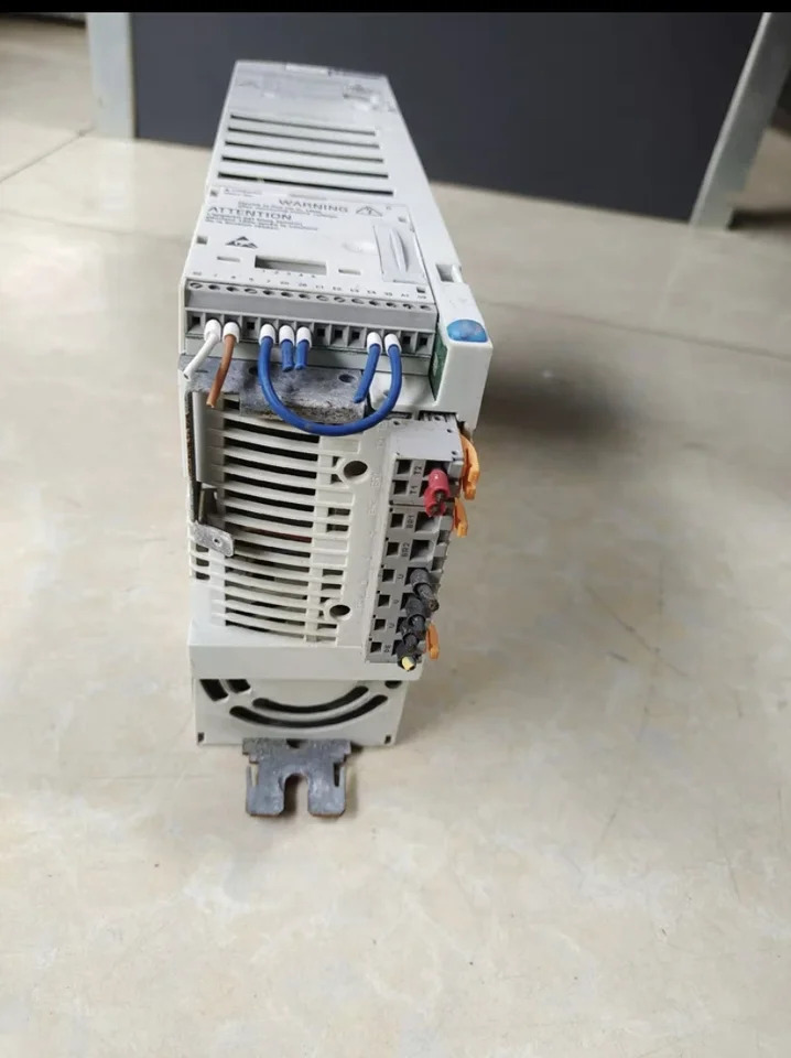 주파수 변환기 E82ev1524c E82ev152 4c