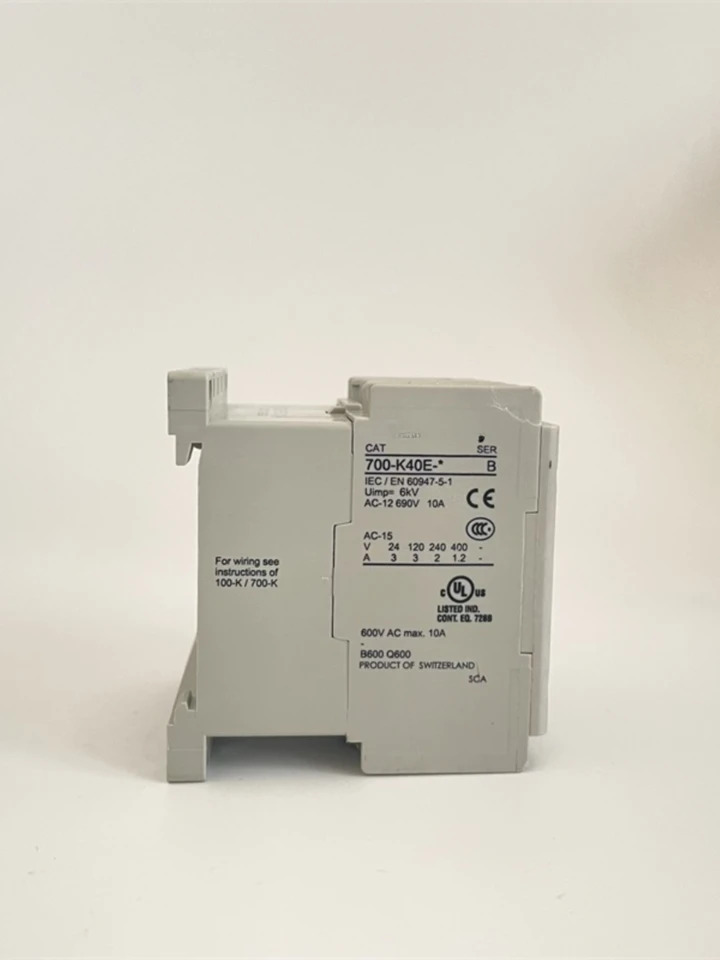 O 700-K40E 700-K40E-KF 700-K40E-ZJ