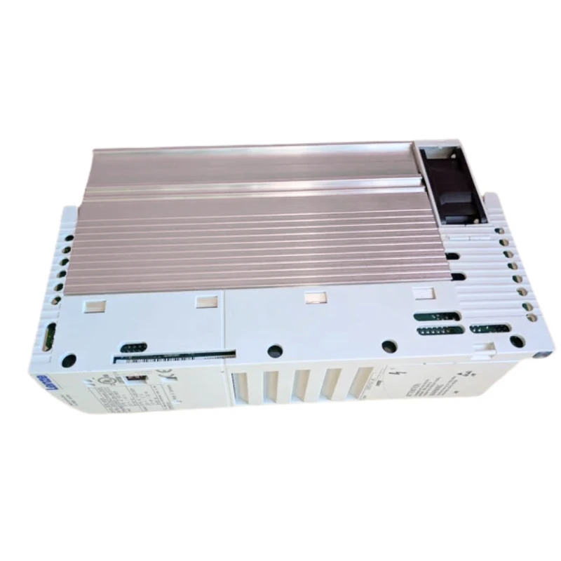 Lenze E82EV152K4C 전원공급장치