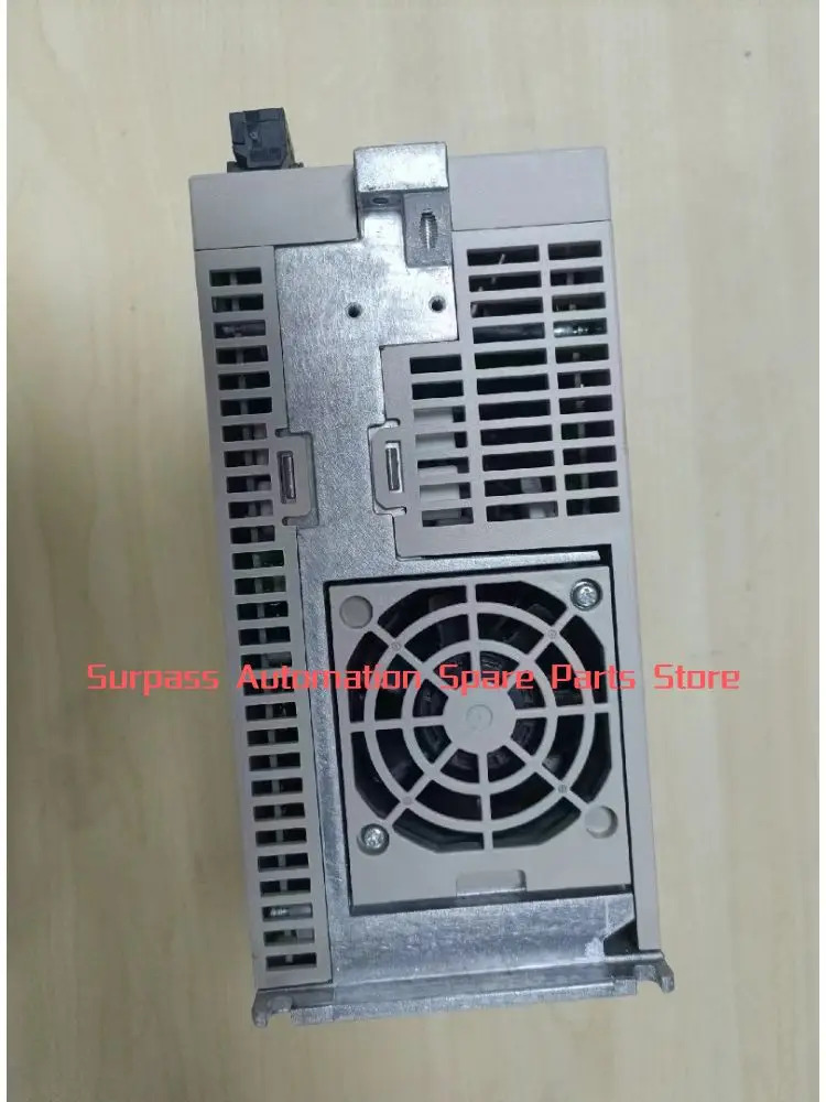SGPMS-9R0A30A 리퍼 서보 드라이브 1.8kW 기능 작동 OK