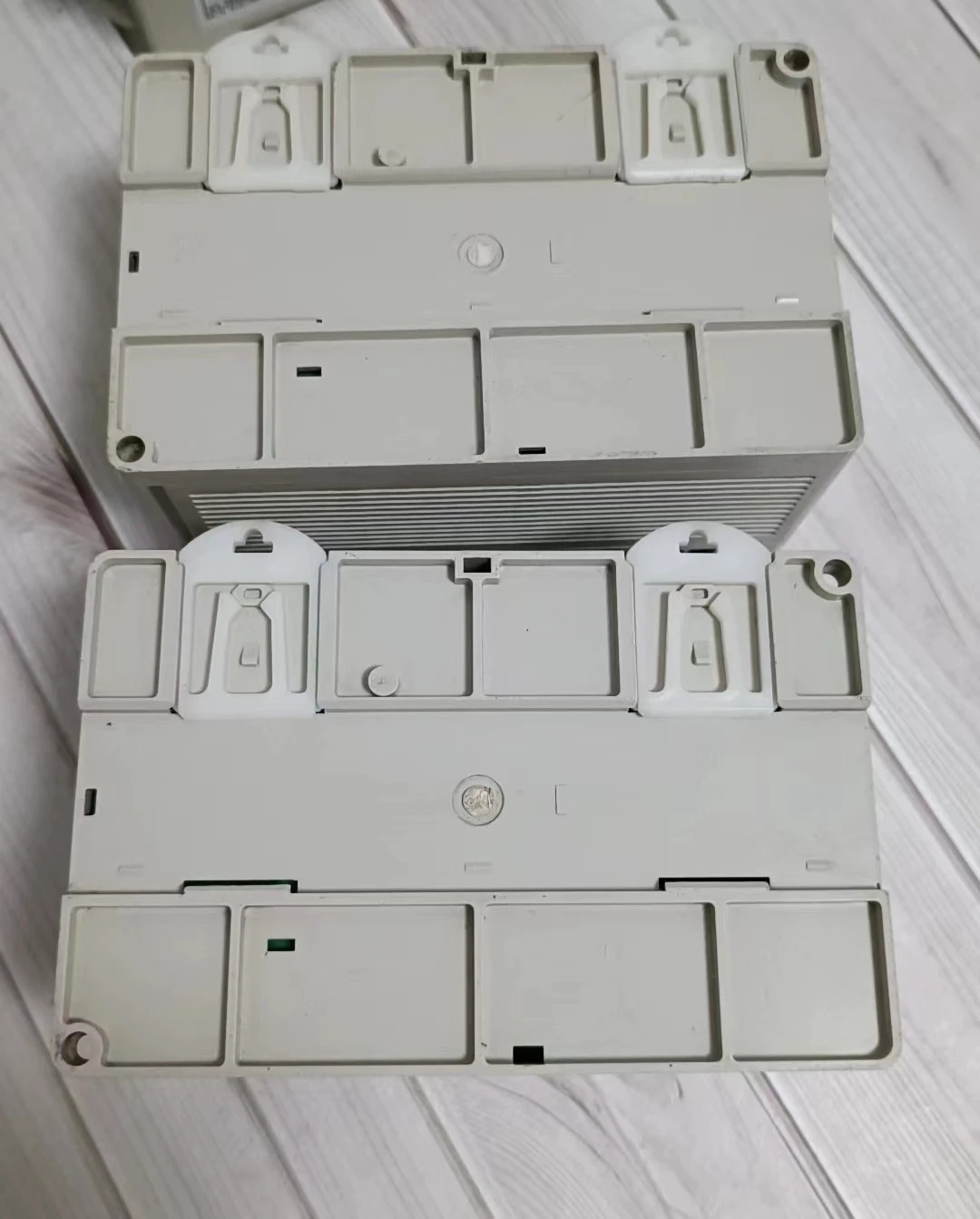 DVP40ES00T2 PLC 기능 작동 OK