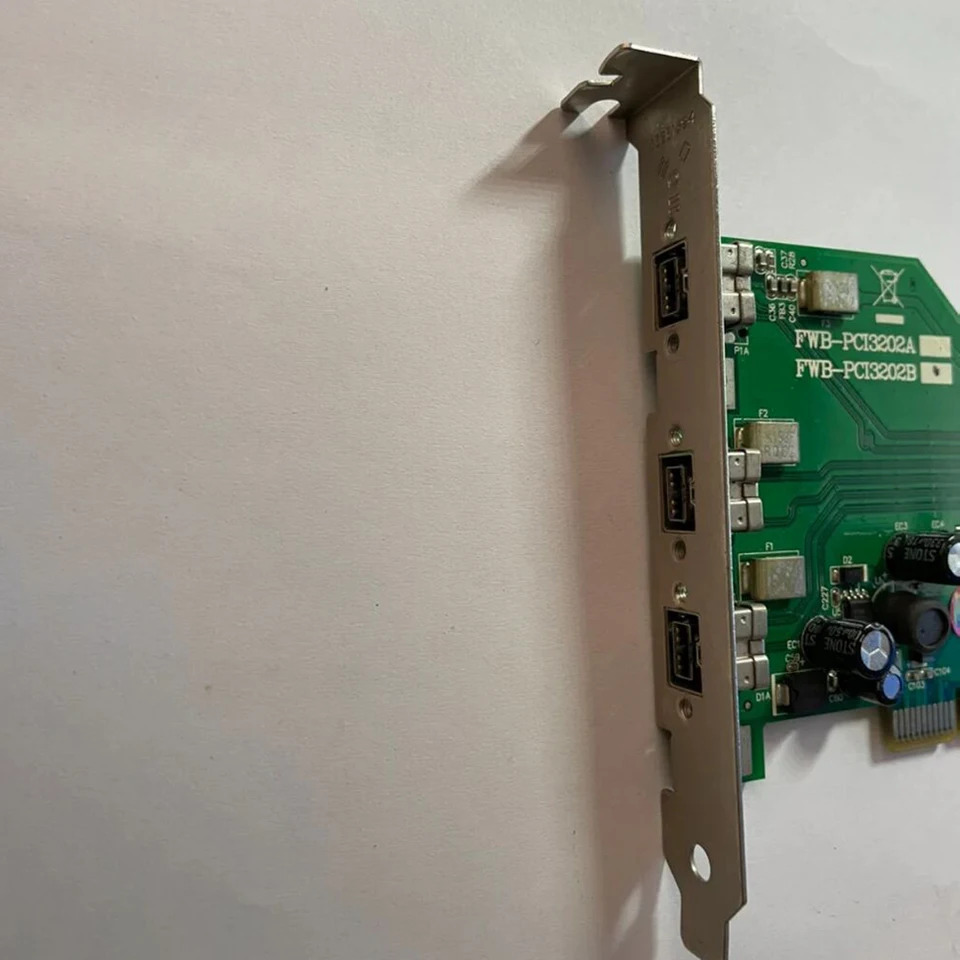 FWB-PCI3202A Rev1.1 IOI 산업카메라카드 1394A/B카드 PCI3202A