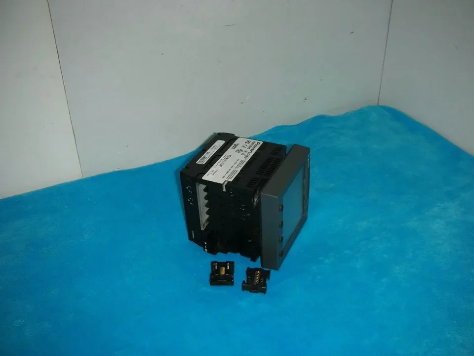 PM810MG  PM8M22 1PC