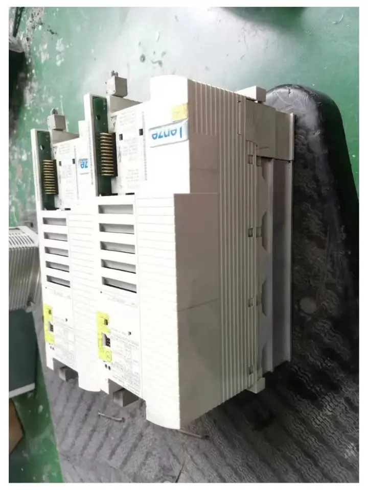 리퍼 E82EV302-4B 인버터 완료