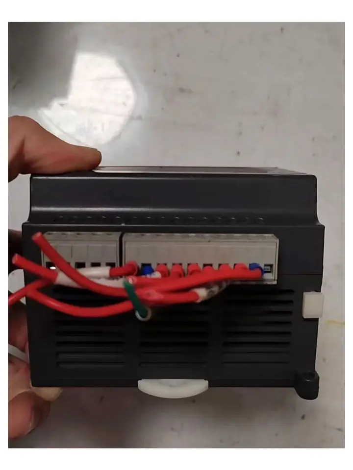 리퍼 DVP16ES200T PLC OK