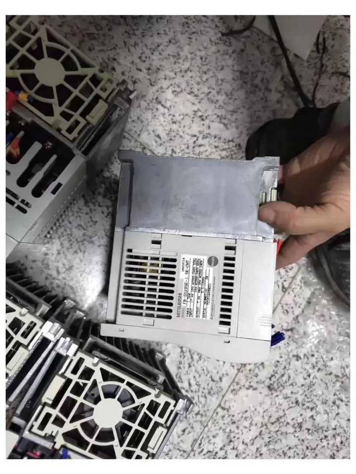 리퍼 FR-S520SE-1.5K-CHT 인버터 완료