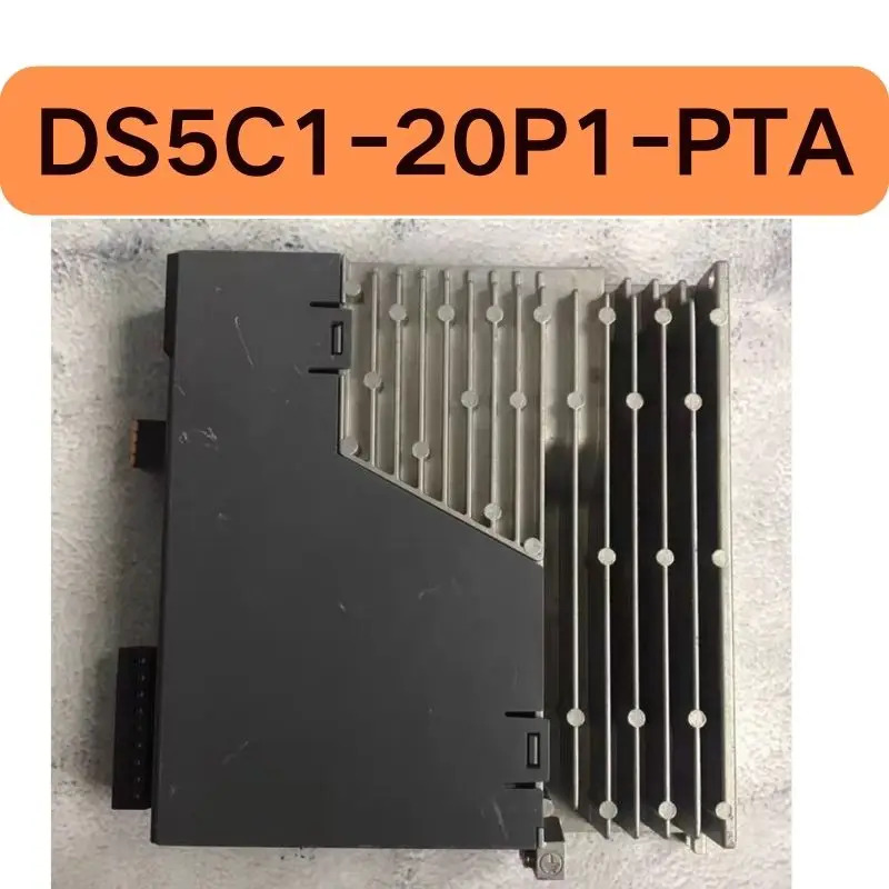 리퍼 0.1kw 서보 드라이버 DS5C1-20P1-PTA 기능 손상 완료