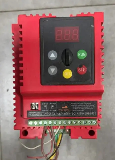 HS100-1.5G1 1.5KW 380V 3개월 으로 잘 작동