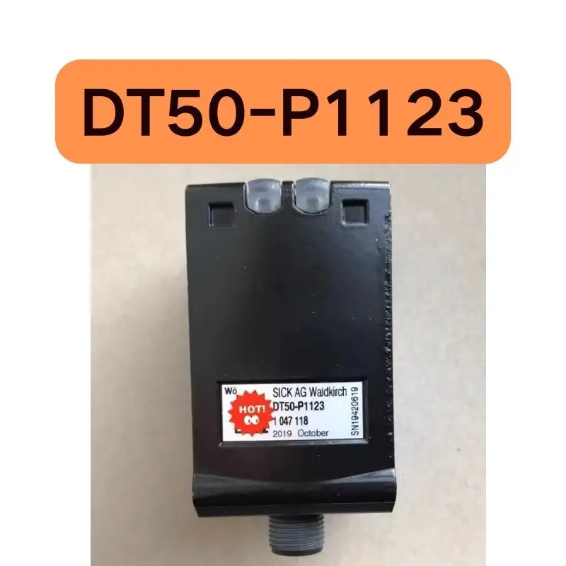 DT50-P1123 중거리 센서 1047118 신