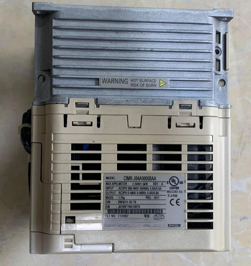 CIMR-JB4A0005BAA 1.5KW/2.2KW 380V 3개월 으로 잘 작동함