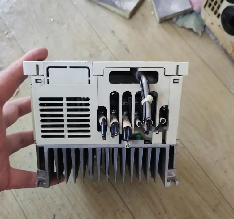 FR-E540-0.75K 3개월 으로 잘 작동함 A