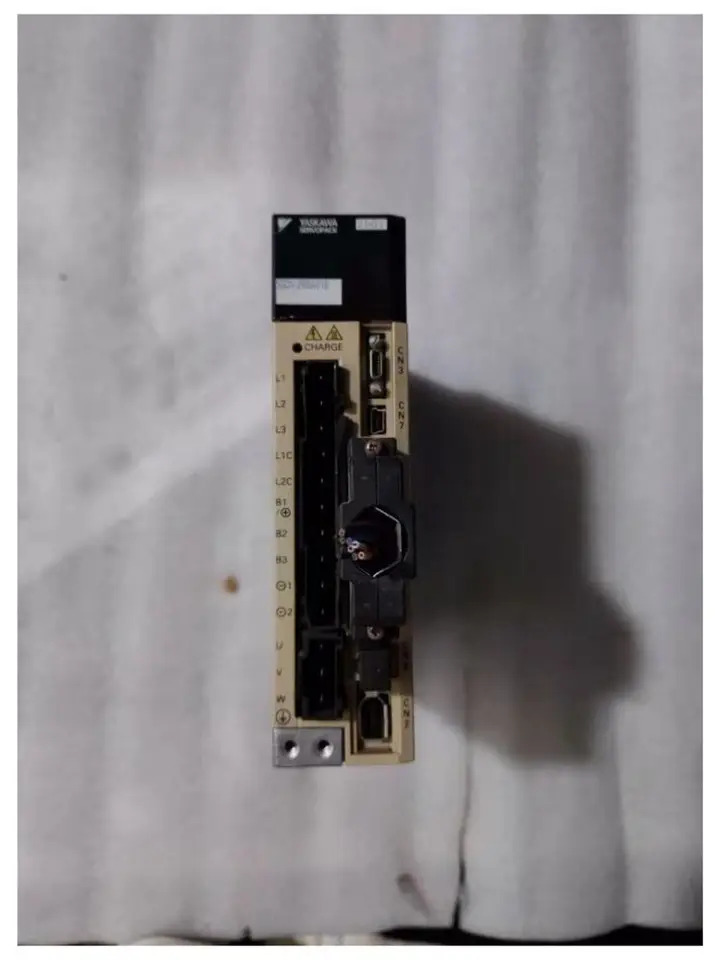 리퍼 SGDV-5R5A11A002000 서보 드라이버 완료