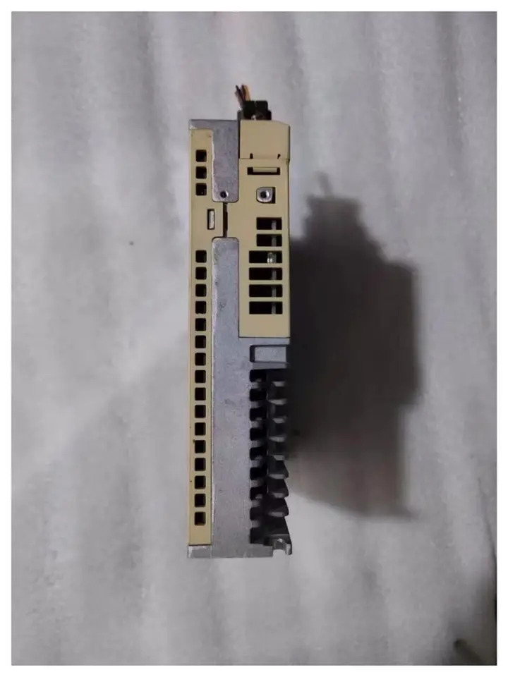 리퍼 SGDV-5R5A11A002000 서보 드라이버 완료