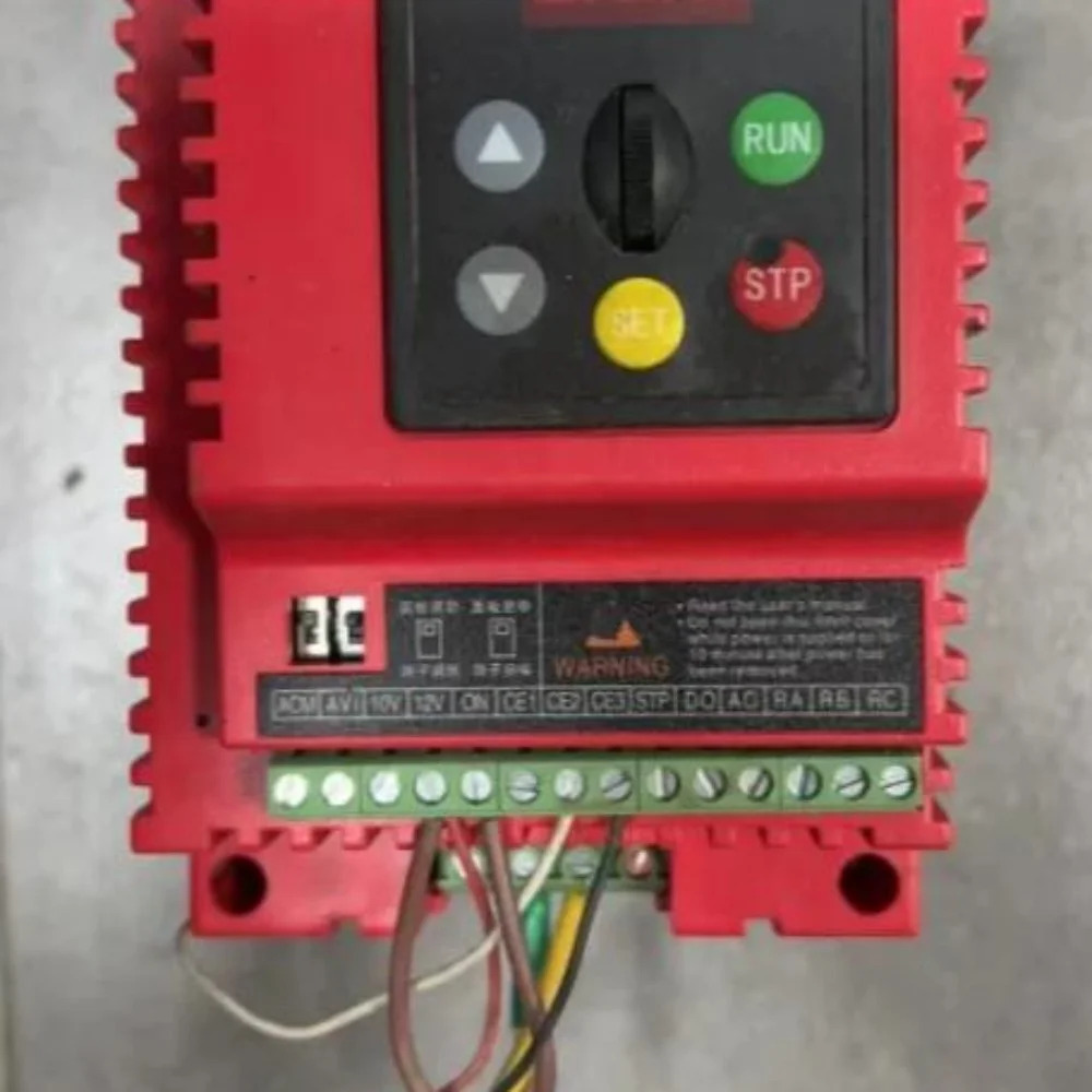 HS100-0.75G1 220V 0.75K 3개월 으로 잘 작동