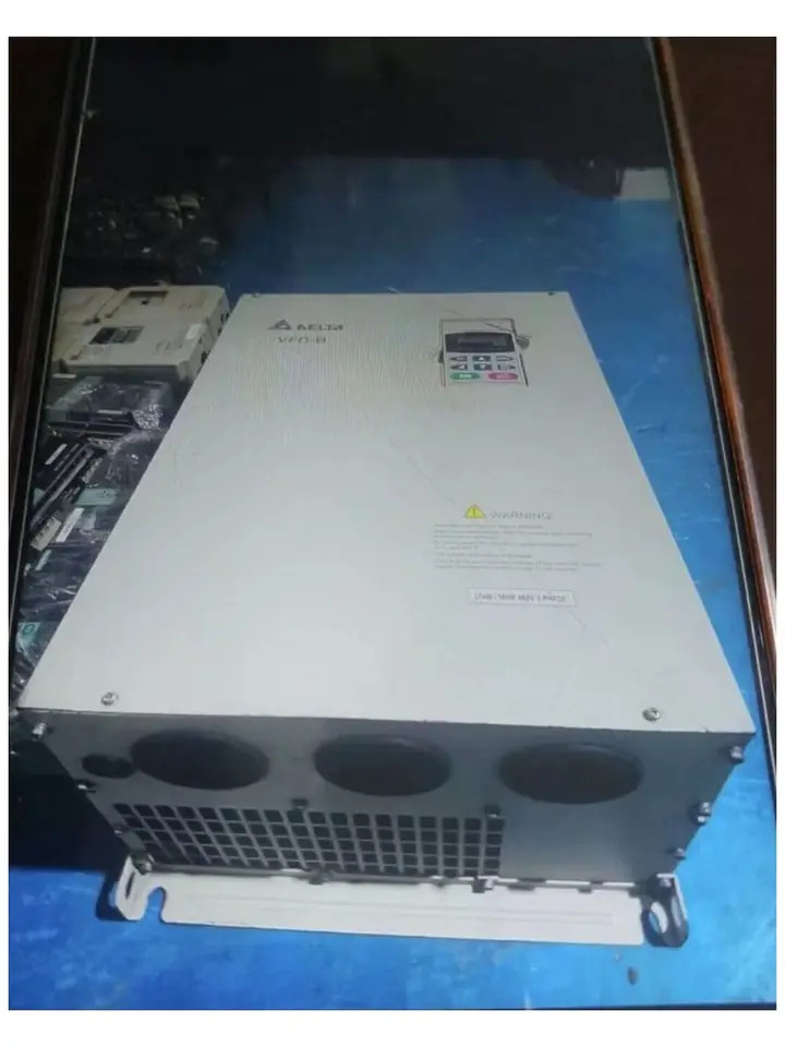 리퍼 VFD370B43A 인버터 완료