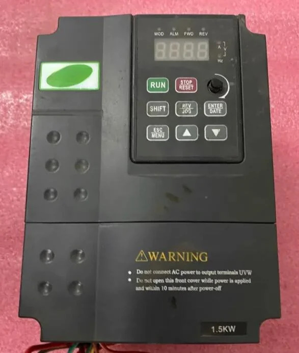 ZC220-2S0015 1.5kw/220v 3개월 으로 잘 작동