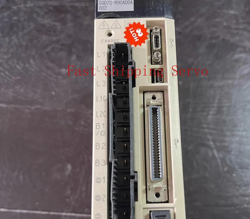 SGD7S-R90A00A 3개월 으로 작동 상태