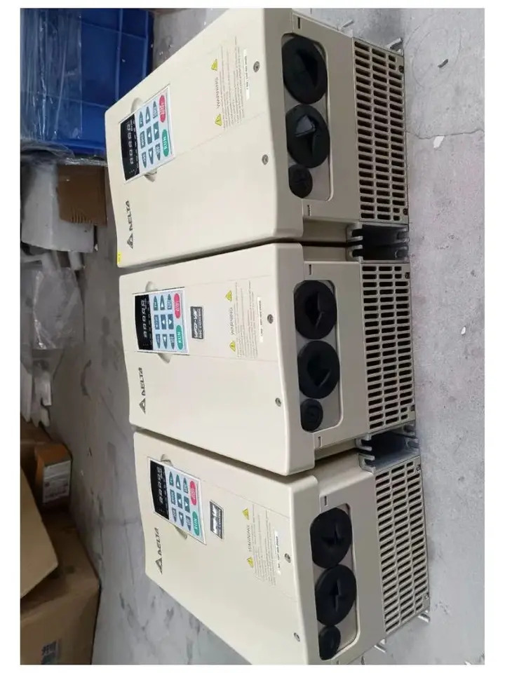 리퍼 VFD075V43A-2 인버터 완료