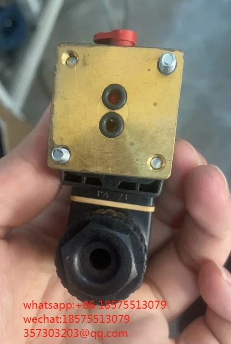솔레노이드 밸브 Burkert 6014 C2.0 FKM MS FLNSCH 0-10bar 00125374 24V 220V 230V