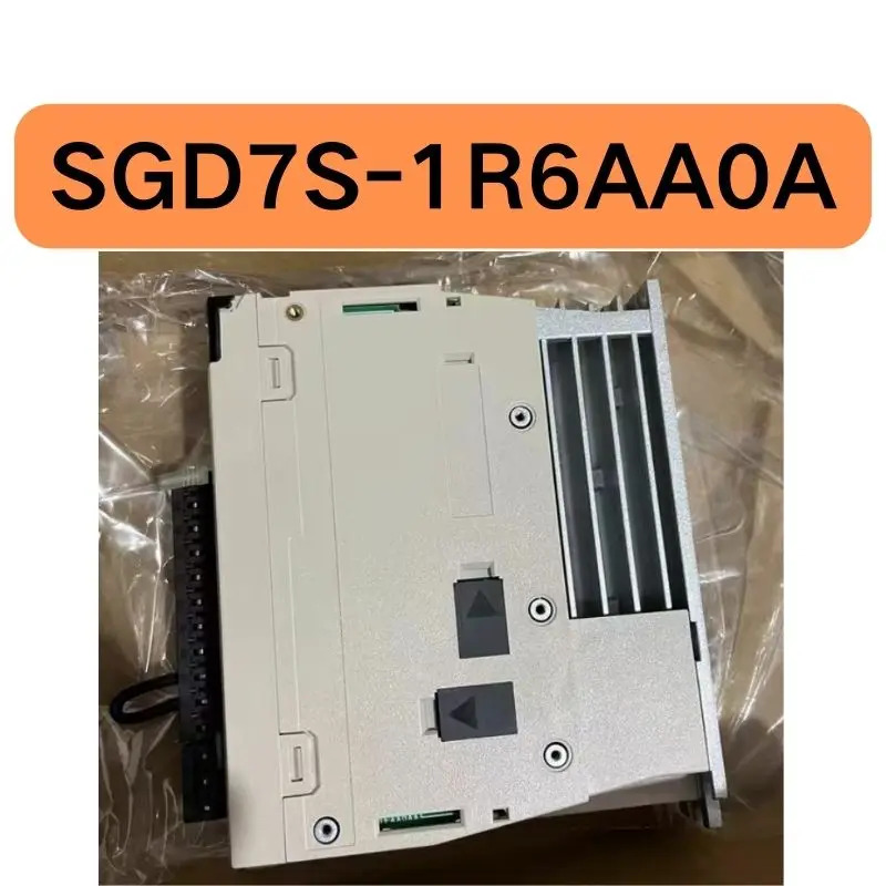 SGD7S-1R6AA0A 드라이브 200W